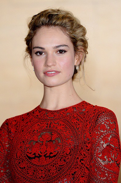 8_Lily James.jpg 8_Lily James.jpg