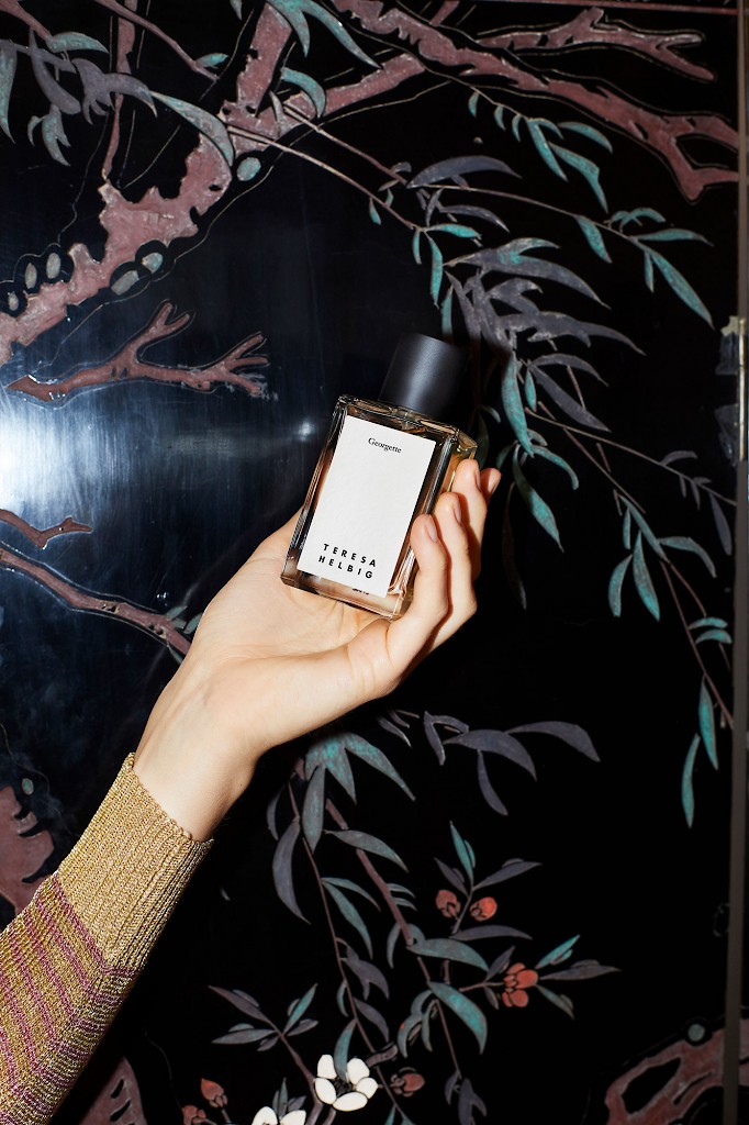 teresa-helbig-perfume-georgette-1.jpg
